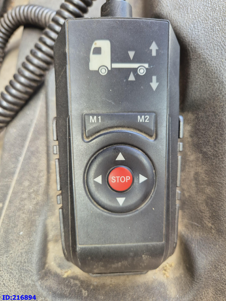 Isothermal truck MERCEDES-BENZ Atego 818 Euro6: picture 12