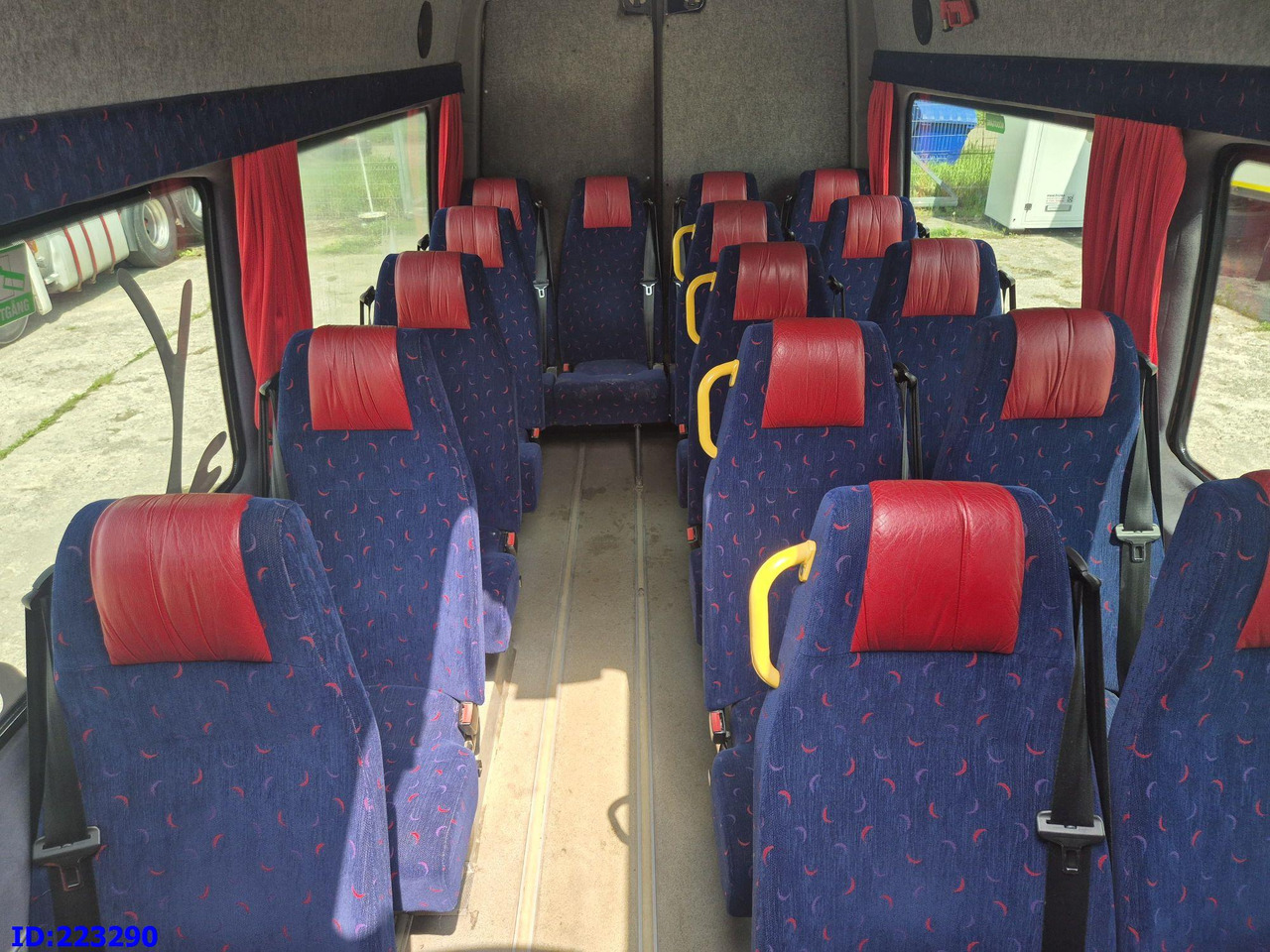 Coach MERCEDES-BENZ Sprinter 515 - 23 places: picture 19
