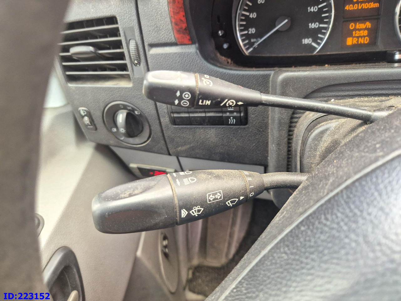 Coach MERCEDES-BENZ Sprinter 518-VIP- 17 places: picture 10