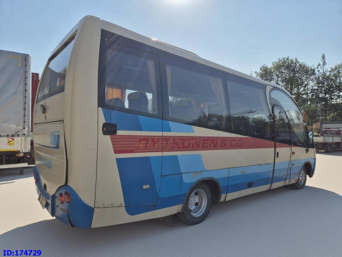 MERCEDES-BENZ Vario 815 26-Seater - Minibus, Coach: picture 5 MERCEDES-BENZ Vario 815 26-Seater - Minibus, Coach: picture 5