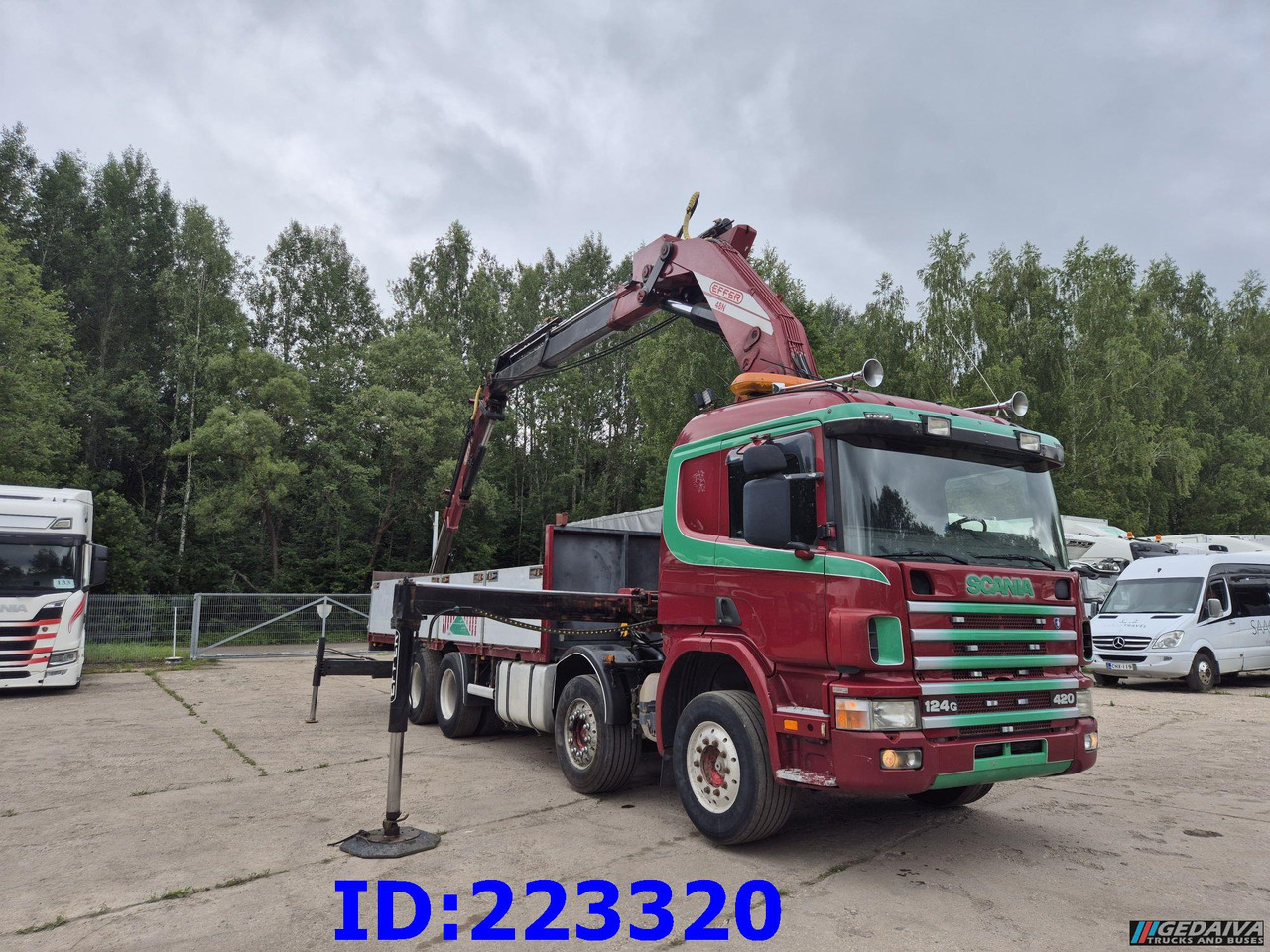 SCANIA P124 8X4 + Crane Effer 48N/4S with radio control - Dropside/ Flatbed truck: picture 4 SCANIA P124 8X4 + Crane Effer 48N/4S with radio control - Dropside/ Flatbed truck: picture 4
