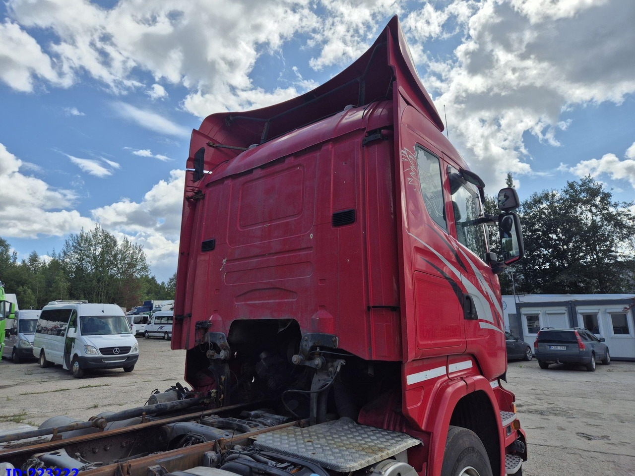 SCANIA R620 - 8x4 - Steering axle - Cab chassis truck: picture 5 SCANIA R620 - 8x4 - Steering axle - Cab chassis truck: picture 5