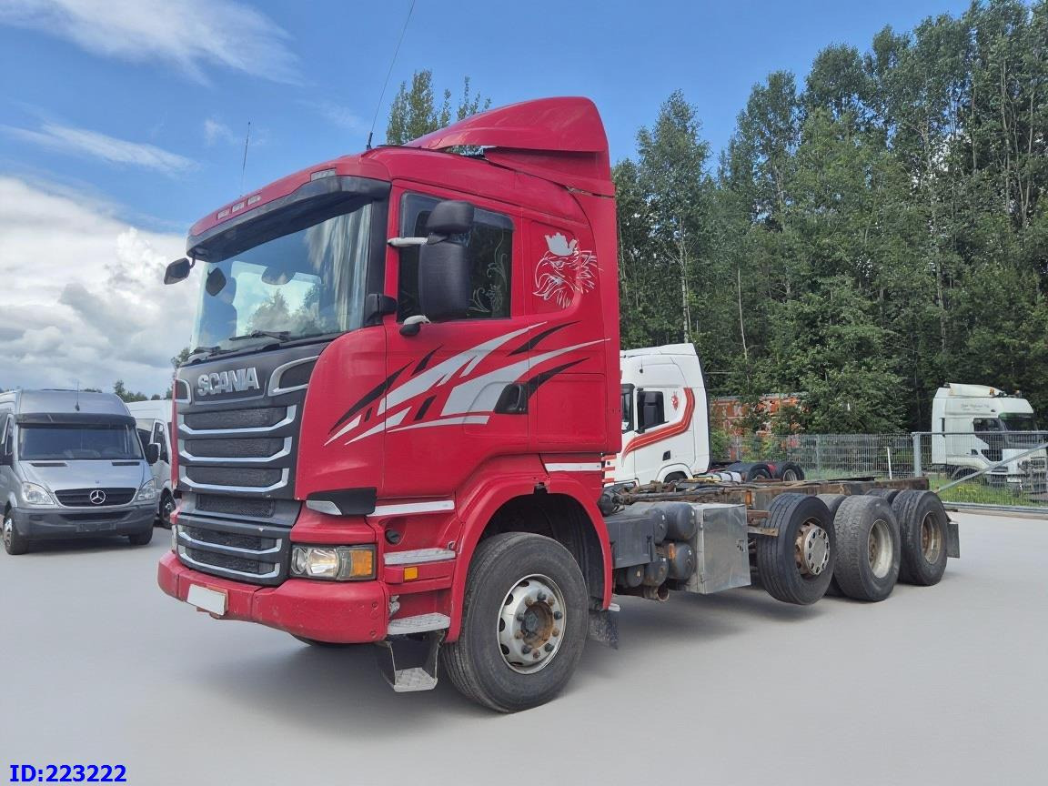 SCANIA R620 - 8x4 - Steering axle - Cab chassis truck: picture 1 SCANIA R620 - 8x4 - Steering axle - Cab chassis truck: picture 1