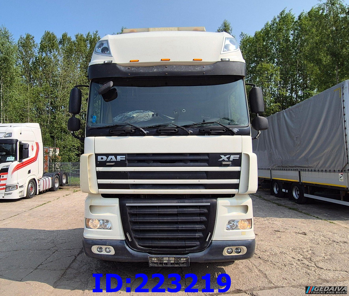 DAF XF 105.460 6X2 (10 tyre) Retarder Euro5 - Tractor truck: picture 2 DAF XF 105.460 6X2 (10 tyre) Retarder Euro5 - Tractor truck: picture 2
