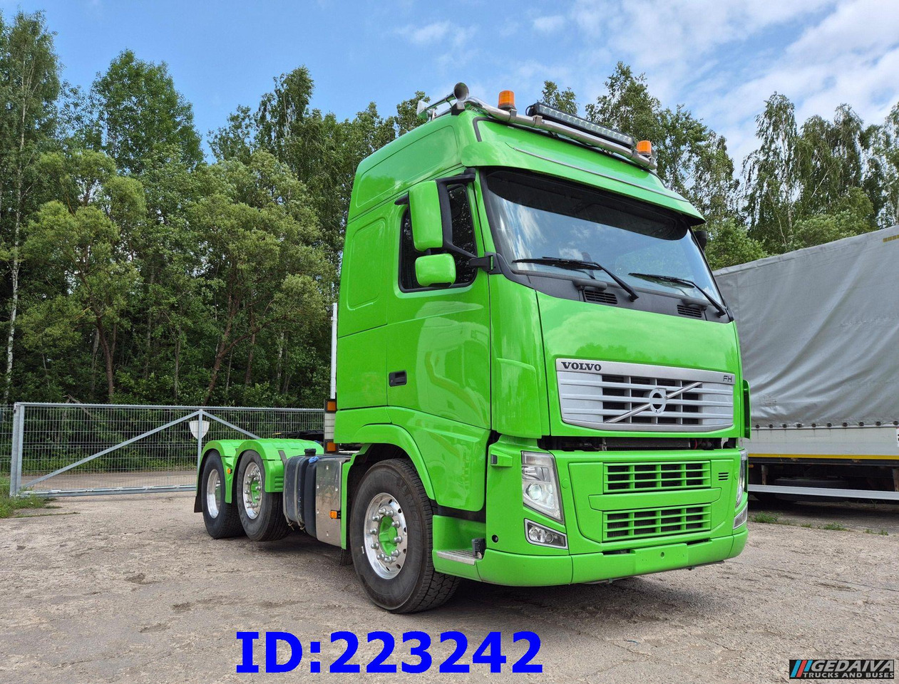 VOLVO FH13 6x2 - 538t km ONLY - Manual Hydraulics Euro5 - Tractor truck: picture 3 VOLVO FH13 6x2 - 538t km ONLY - Manual Hydraulics Euro5 - Tractor truck: picture 3