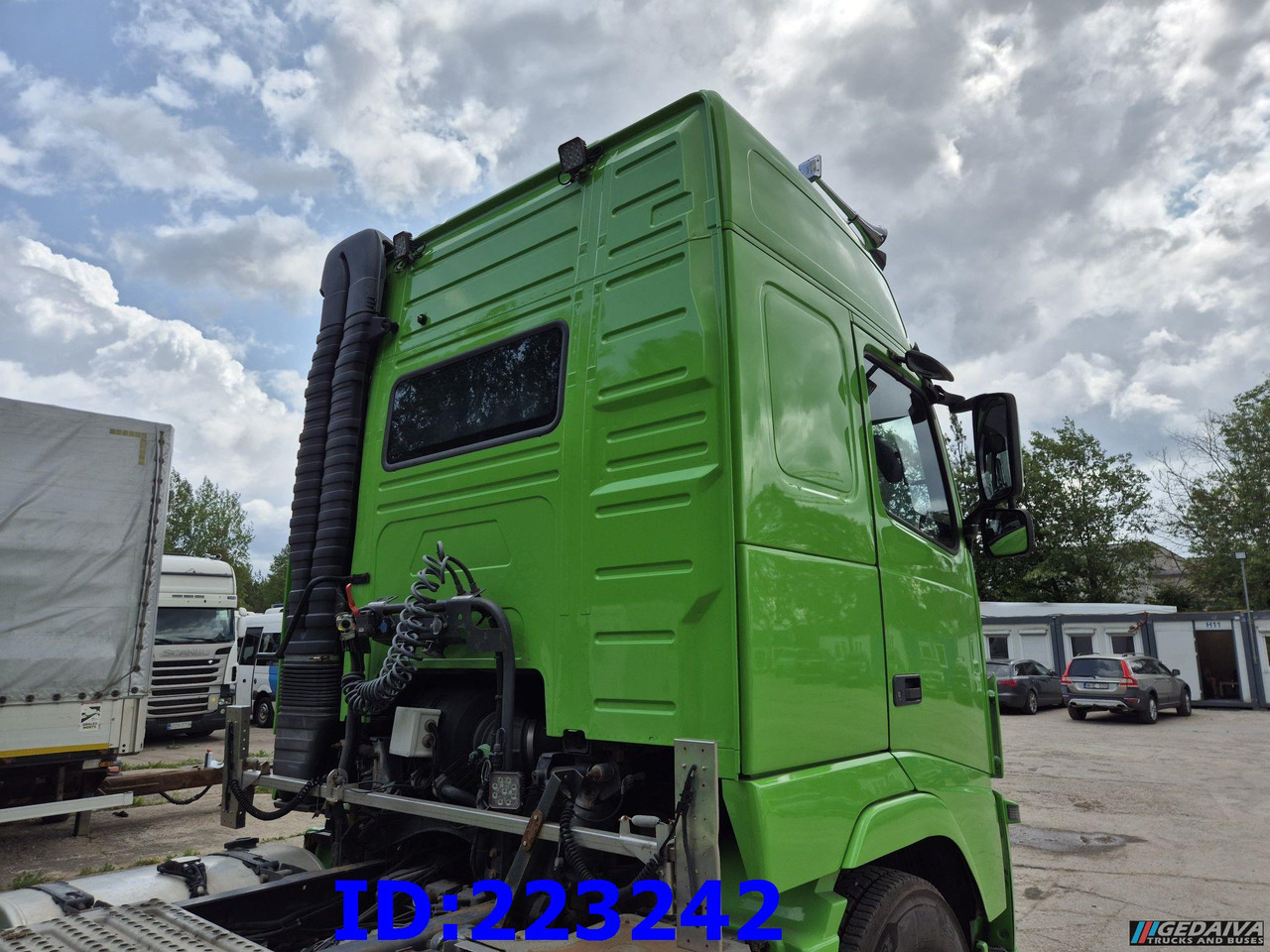 VOLVO FH13 6x2 - 538t km ONLY - Manual Hydraulics Euro5 - Tractor truck: picture 5 VOLVO FH13 6x2 - 538t km ONLY - Manual Hydraulics Euro5 - Tractor truck: picture 5