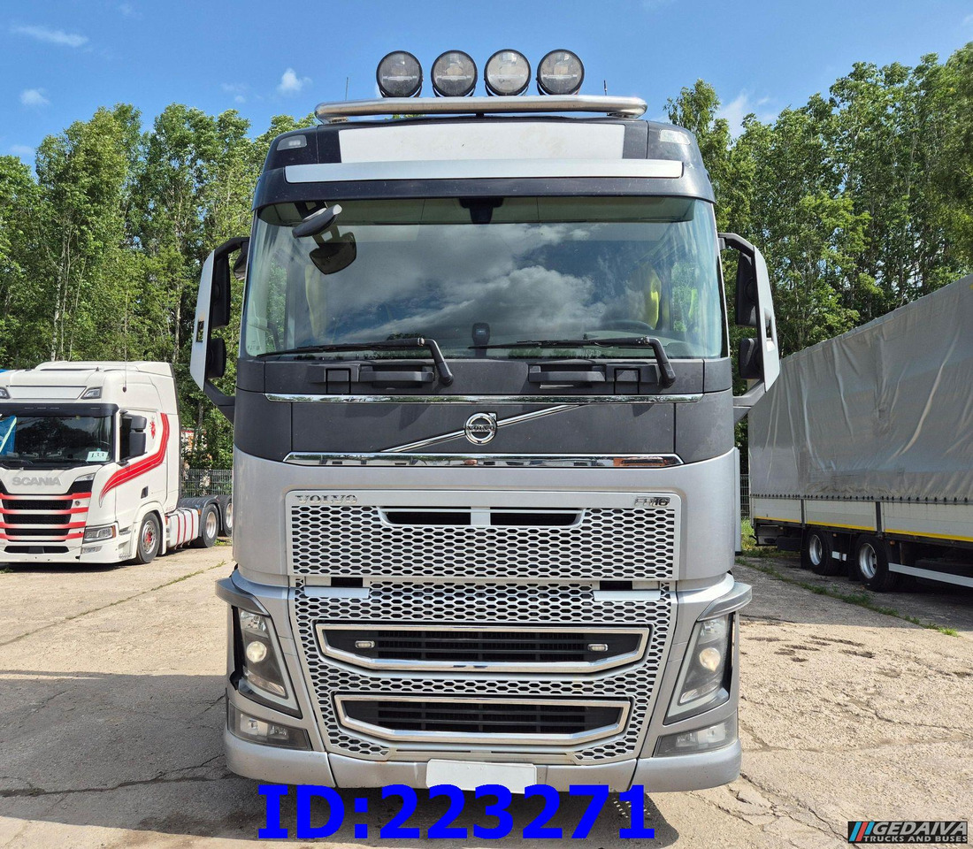 VOLVO FH16 750HP 8x4 (Steering axle / 2 axles lifting) - Logging truck: picture 2 VOLVO FH16 750HP 8x4 (Steering axle / 2 axles lifting) - Logging truck: picture 2