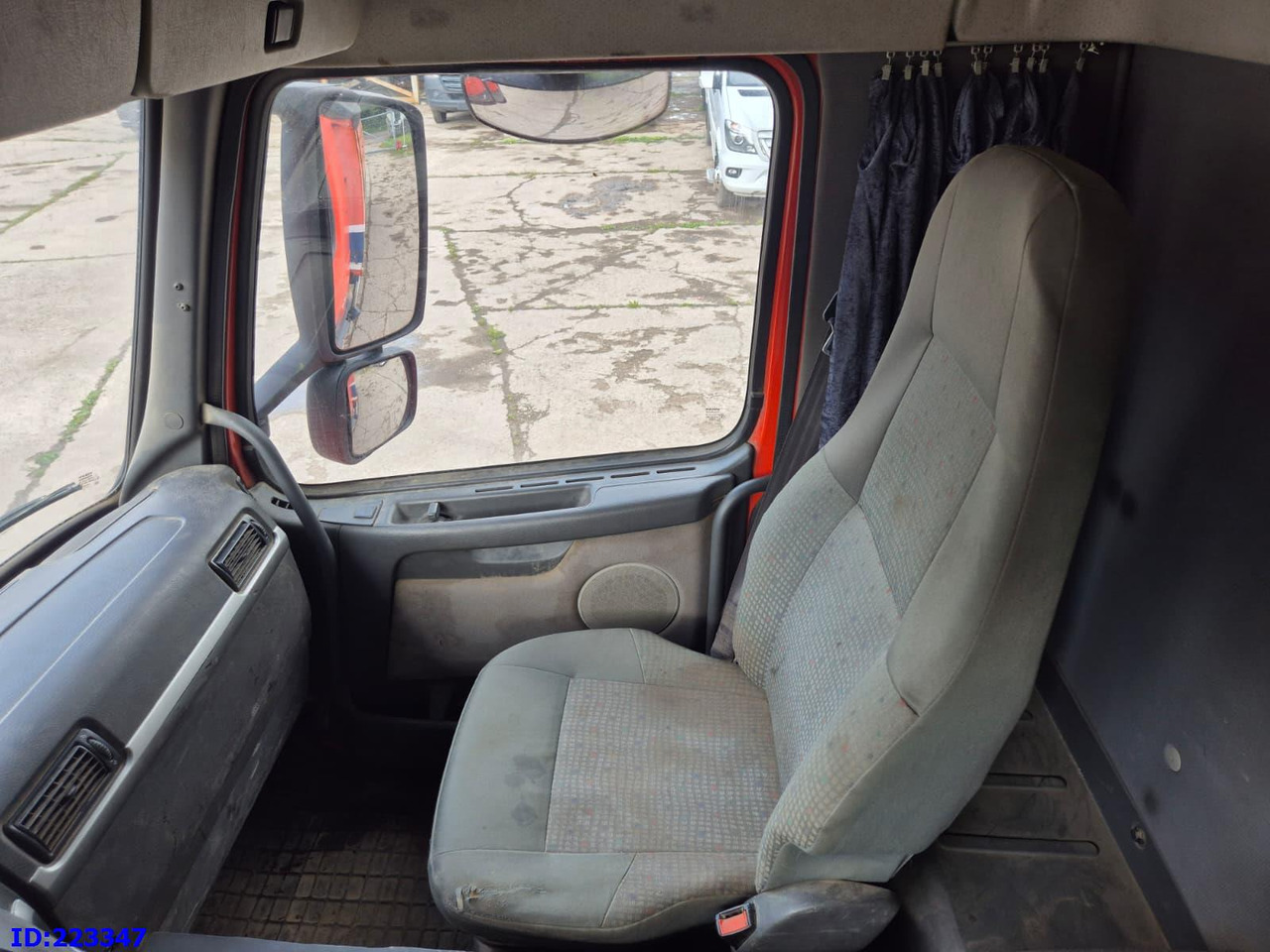 Tipper VOLVO FM12 420HP 8X4 Manual: picture 20