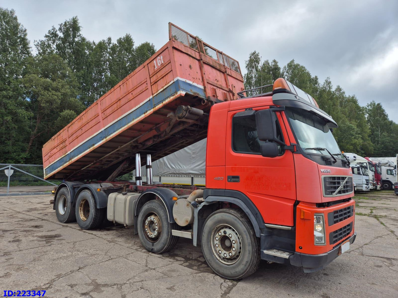 VOLVO FM12 420HP 8X4 Manual - Tipper: picture 4 VOLVO FM12 420HP 8X4 Manual - Tipper: picture 4