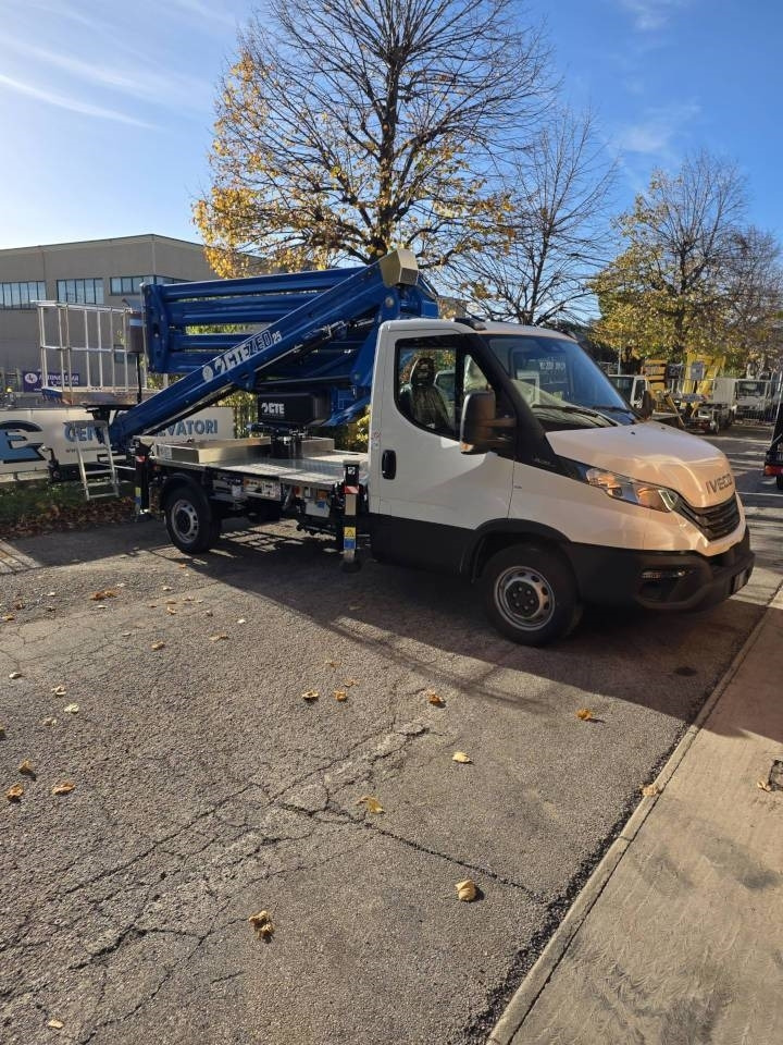 CTE ZED 25 - Truck with aerial platform: picture 3 CTE ZED 25 - Truck with aerial platform: picture 3