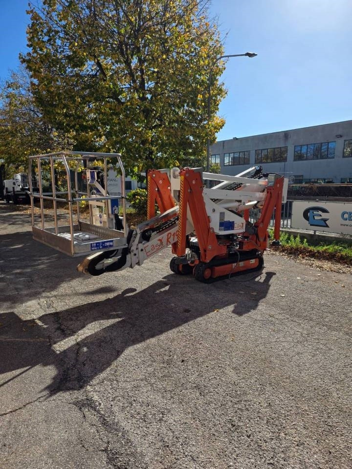 EasyLift R 190 - Aerial platform: picture 3 EasyLift R 190 - Aerial platform: picture 3