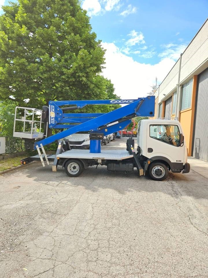 Socage DA 320 - Truck with aerial platform: picture 2 Socage DA 320 - Truck with aerial platform: picture 2