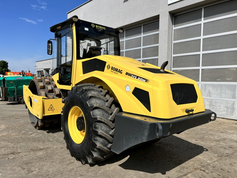 Bomag BW 213 PDH-5 (110973) - Compactor: picture 3 Bomag BW 213 PDH-5 (110973) - Compactor: picture 3