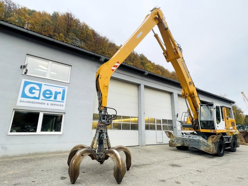 Liebherr A934C (3878) - Waste/ Industry handler: picture 5 Liebherr A934C (3878) - Waste/ Industry handler: picture 5
