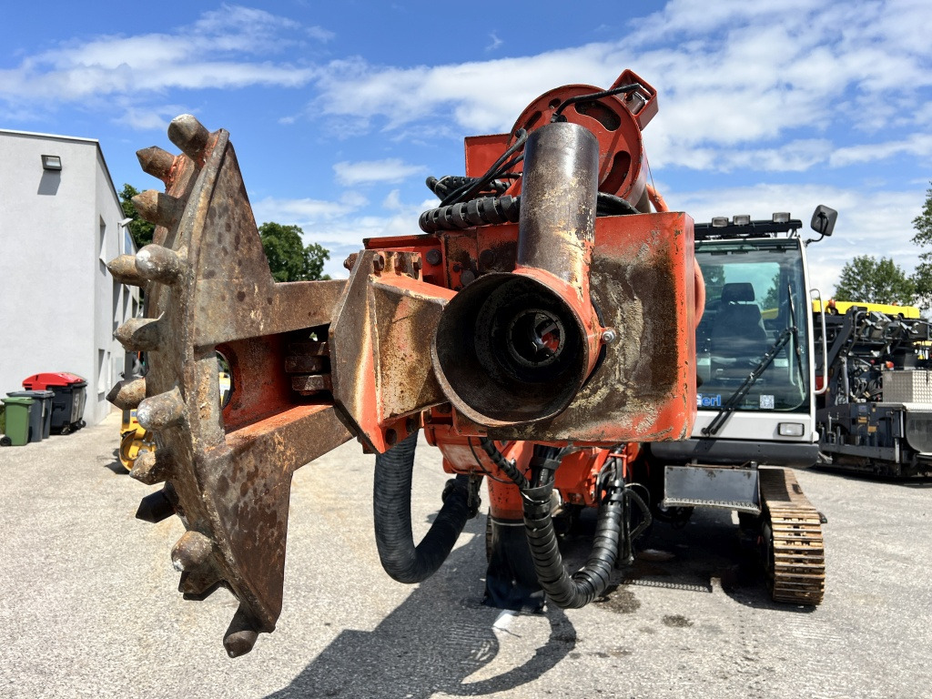 Sandvik DI 200 (111633) - Drilling machine: picture 5 Sandvik DI 200 (111633) - Drilling machine: picture 5