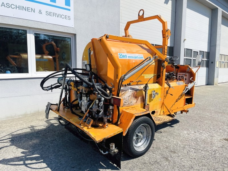 Strassmayr BMS600-3R (3831) - Asphalt distributor: picture 1 Strassmayr BMS600-3R (3831) - Asphalt distributor: picture 1