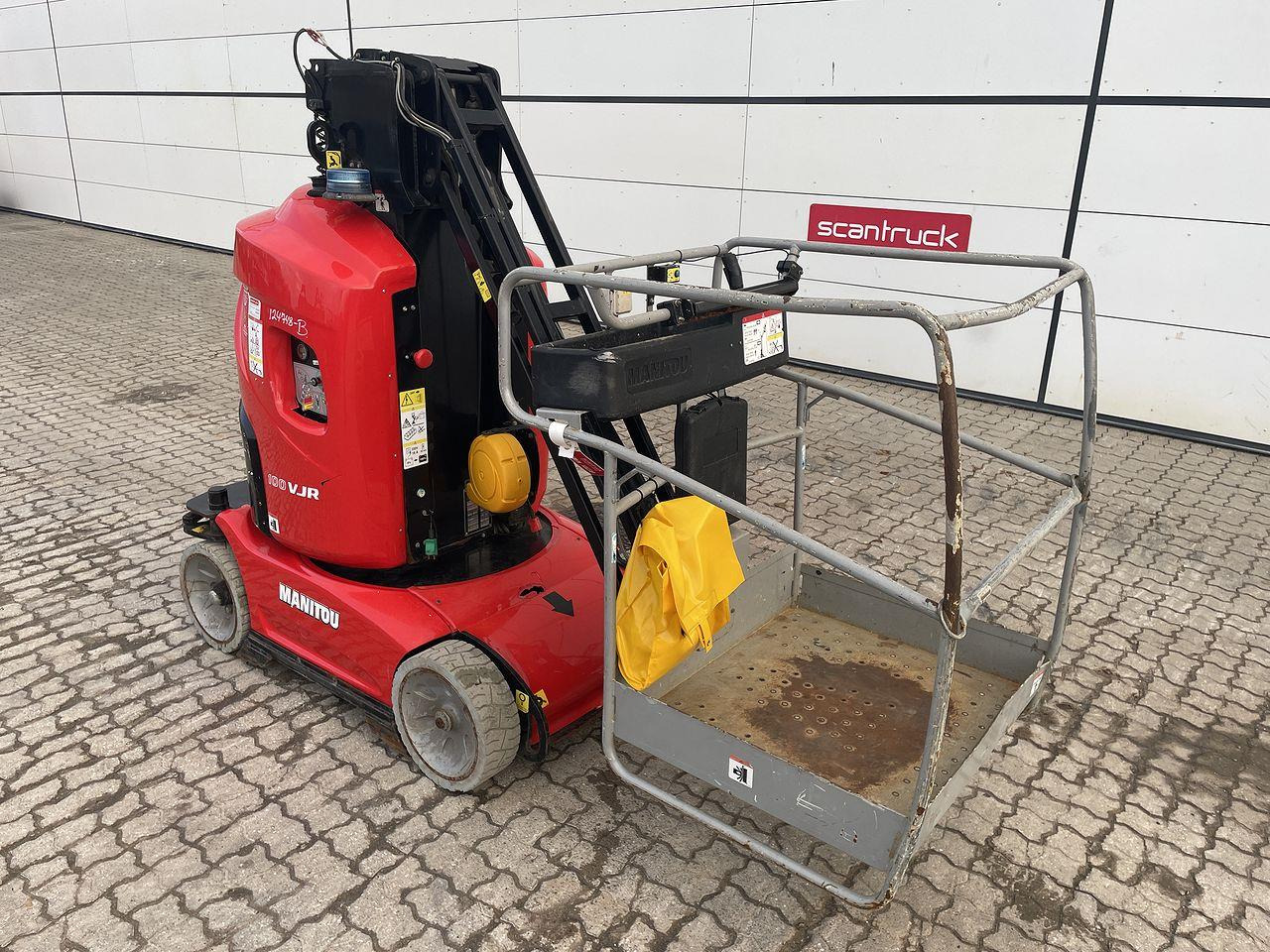 Manitou 100VJR - Vertical mast lift: picture 5 Manitou 100VJR - Vertical mast lift: picture 5