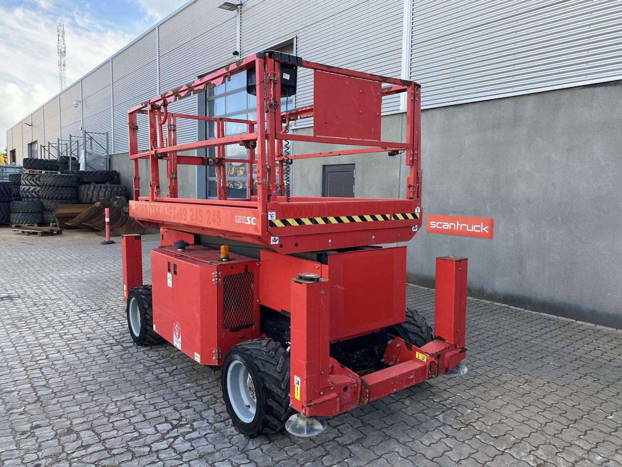 Manitou 120SC - Scissor lift: picture 2 Manitou 120SC - Scissor lift: picture 2