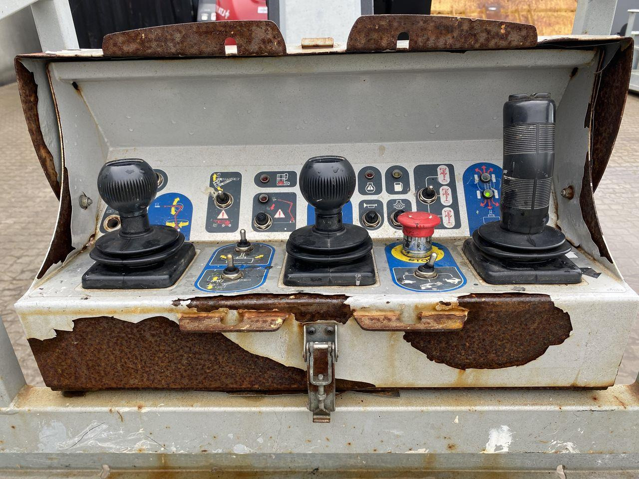 Manitou 160ATJ+ - Articulated boom: picture 3 Manitou 160ATJ+ - Articulated boom: picture 3