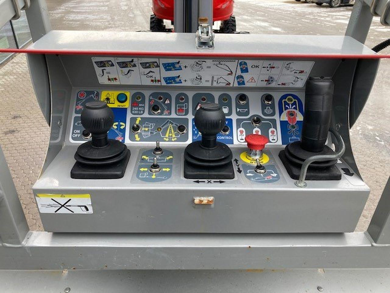 Manitou 280TJ - Articulated boom: picture 5 Manitou 280TJ - Articulated boom: picture 5