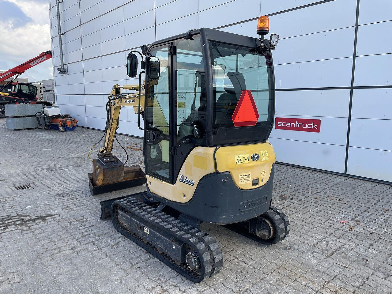 Yanmar SV22 - Mini excavator: picture 2 Yanmar SV22 - Mini excavator: picture 2