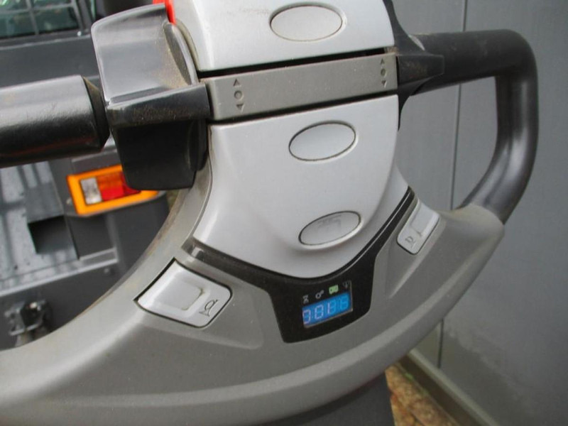 Pallet truck BT LPE 200: picture 6 Pallet truck BT LPE 200: picture 6