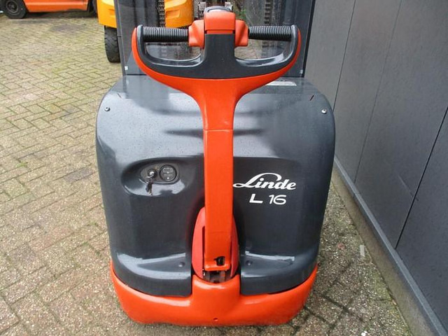 Linde L16 - Stacker: picture 5 Linde L16 - Stacker: picture 5