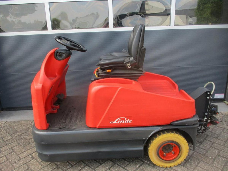 Linde P 60 - Tow tractor: picture 1 Linde P 60 - Tow tractor: picture 1