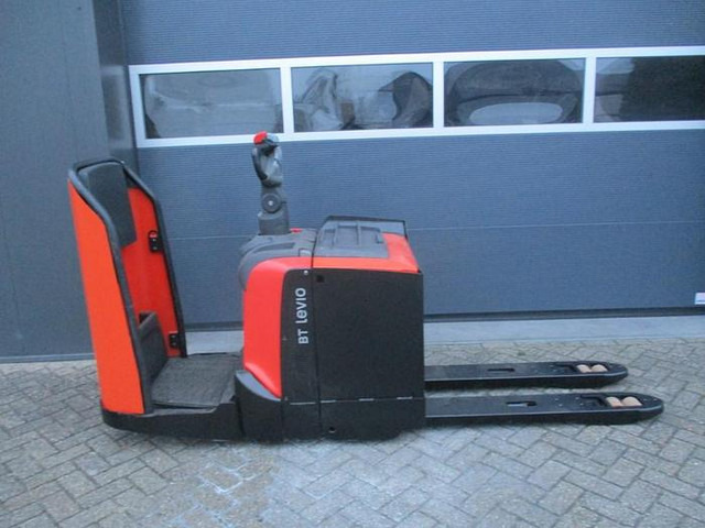 Toyota LPE 250 - Pallet truck: picture 1 Toyota LPE 250 - Pallet truck: picture 1