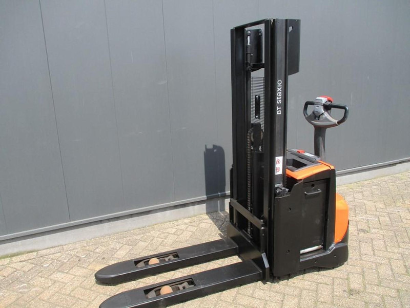 Toyota SWE 120L - Stacker: picture 2 Toyota SWE 120L - Stacker: picture 2