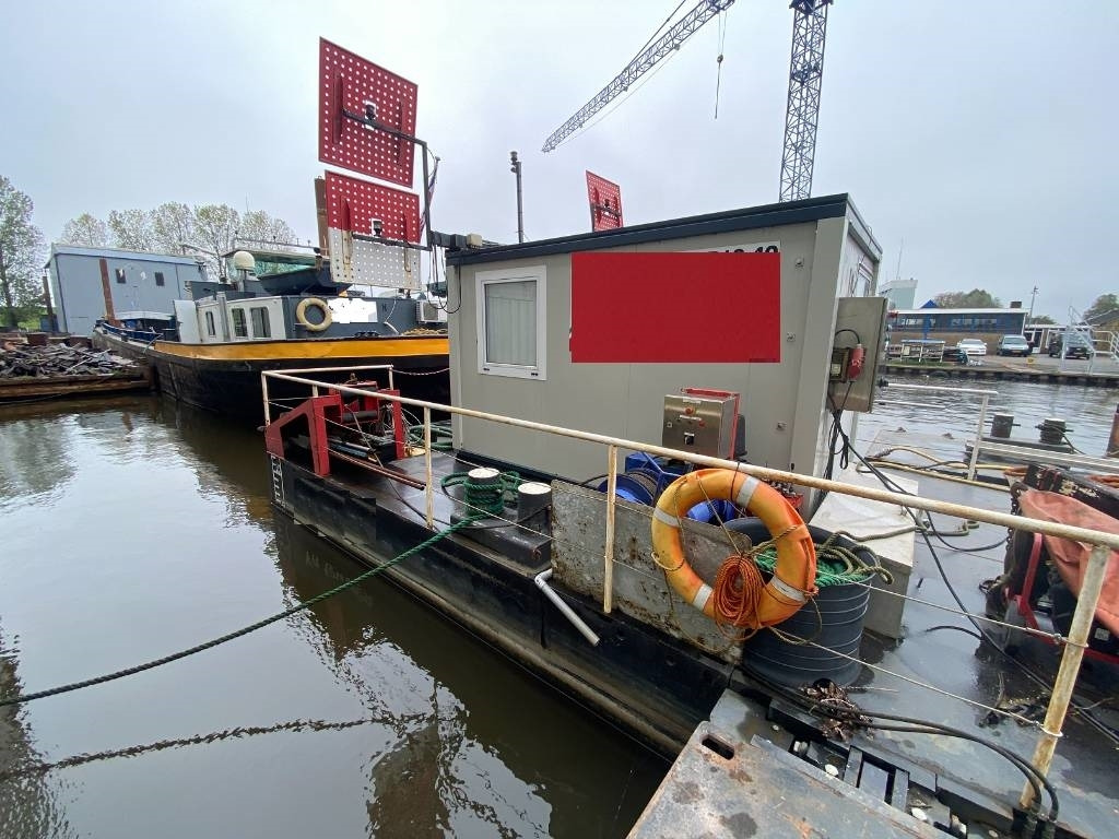 Baars Pile Pontoon (modulair - Construction equipment: picture 5 Baars Pile Pontoon (modulair - Construction equipment: picture 5