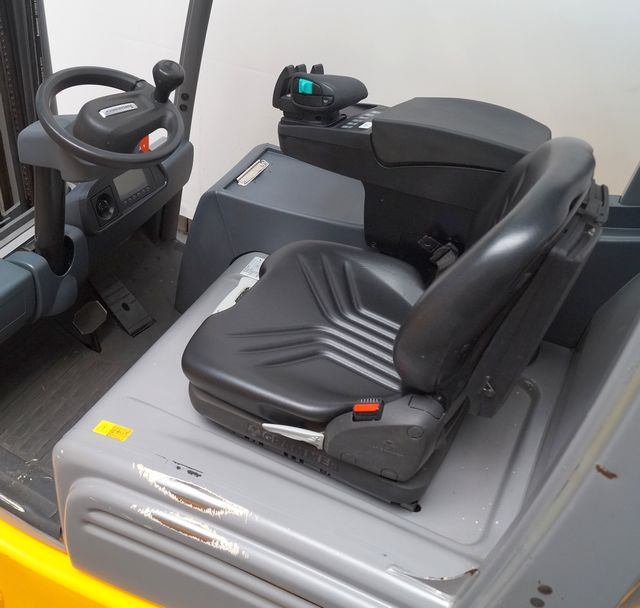 Jungheinrich EFG216 - Electric forklift: picture 3 Jungheinrich EFG216 - Electric forklift: picture 3