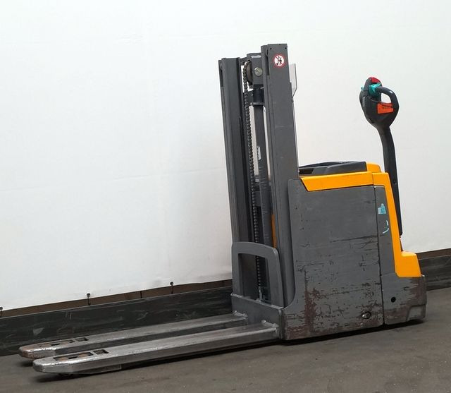Jungheinrich EJD220 - Stacker: picture 1 Jungheinrich EJD220 - Stacker: picture 1