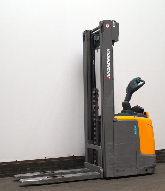 Jungheinrich ERC216 - Stacker: picture 1 Jungheinrich ERC216 - Stacker: picture 1