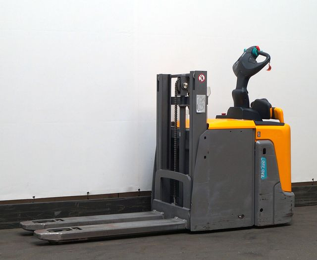 Jungheinrich ERD220 - Stacker: picture 1 Jungheinrich ERD220 - Stacker: picture 1