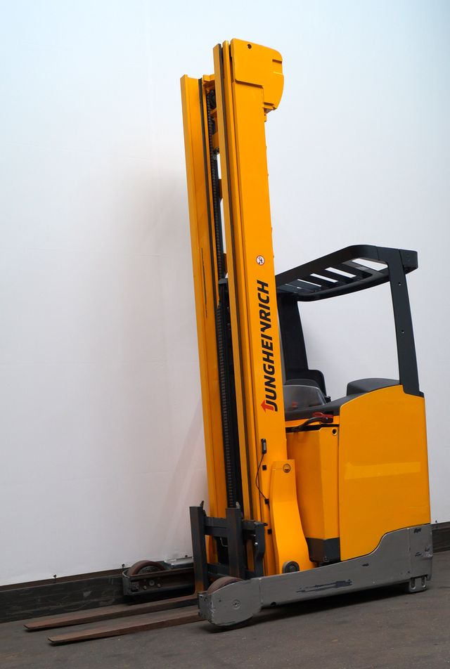 Jungheinrich ETV214 - Reach truck: picture 2 Jungheinrich ETV214 - Reach truck: picture 2