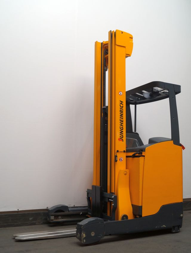 Jungheinrich ETV214 - Reach truck: picture 2 Jungheinrich ETV214 - Reach truck: picture 2