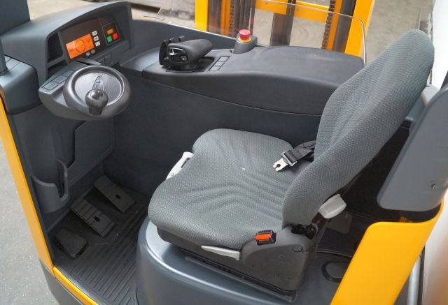 Jungheinrich ETV214 - Reach truck: picture 3 Jungheinrich ETV214 - Reach truck: picture 3