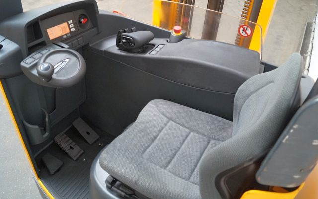 Jungheinrich ETV214 - Reach truck: picture 3 Jungheinrich ETV214 - Reach truck: picture 3