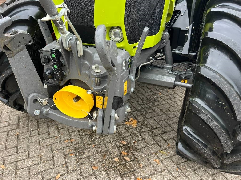 Farm tractor Claas Arion 630 CIS+ CMATIC: picture 9 Farm tractor Claas Arion 630 CIS+ CMATIC: picture 9