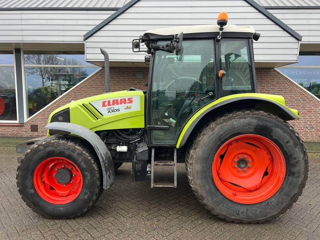 Claas Axos 310 - Farm tractor: picture 2 Claas Axos 310 - Farm tractor: picture 2