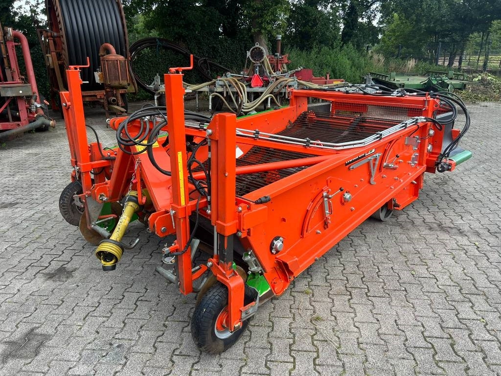 Holaras UR170-DB uienrooier - Harvester: picture 1 Holaras UR170-DB uienrooier - Harvester: picture 1