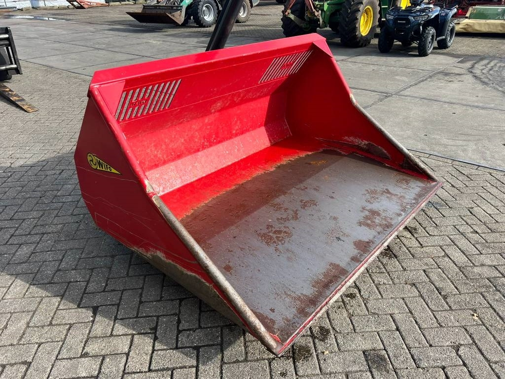 Wifo HOD-200 Schepbak - Loader bucket for Agricultural machinery: picture 4 Wifo HOD-200 Schepbak - Loader bucket for Agricultural machinery: picture 4