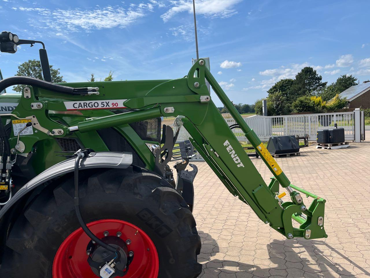 Fendt Cargo 5x90 - Front loader for tractor: picture 3 Fendt Cargo 5x90 - Front loader for tractor: picture 3