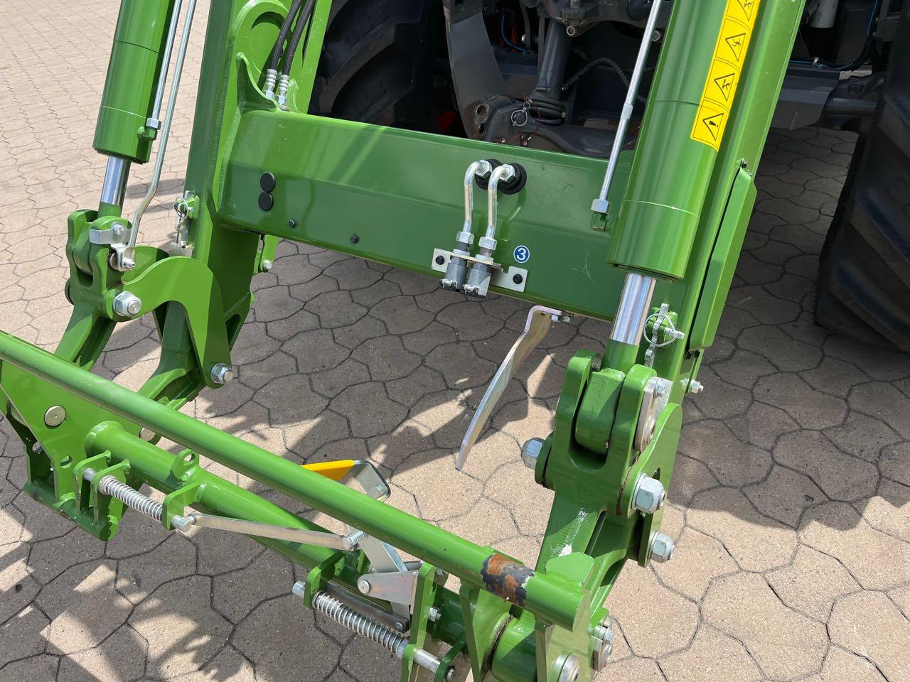 Fendt Cargo 5x90 - Front loader for tractor: picture 2 Fendt Cargo 5x90 - Front loader for tractor: picture 2