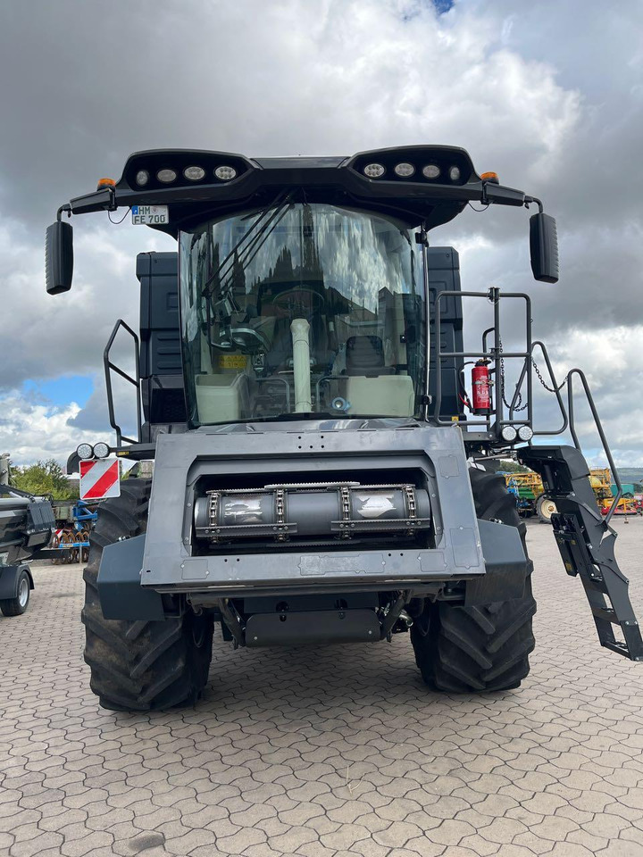 Fendt Ideal 7 ParaLevel Gen3 - Combine harvester: picture 3 Fendt Ideal 7 ParaLevel Gen3 - Combine harvester: picture 3