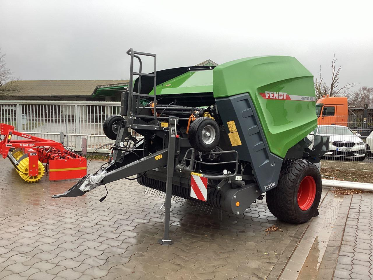 Fendt Rotana 130 F - Round baler: picture 1 Fendt Rotana 130 F - Round baler: picture 1