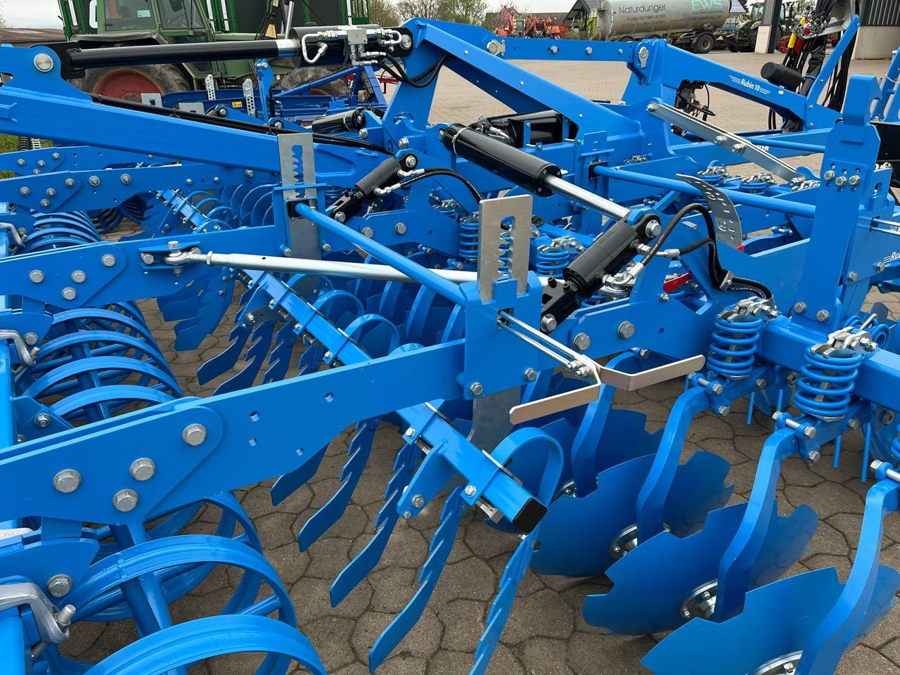 Lemken Rubin 10 TF/500 - Disc harrow: picture 5 Lemken Rubin 10 TF/500 - Disc harrow: picture 5