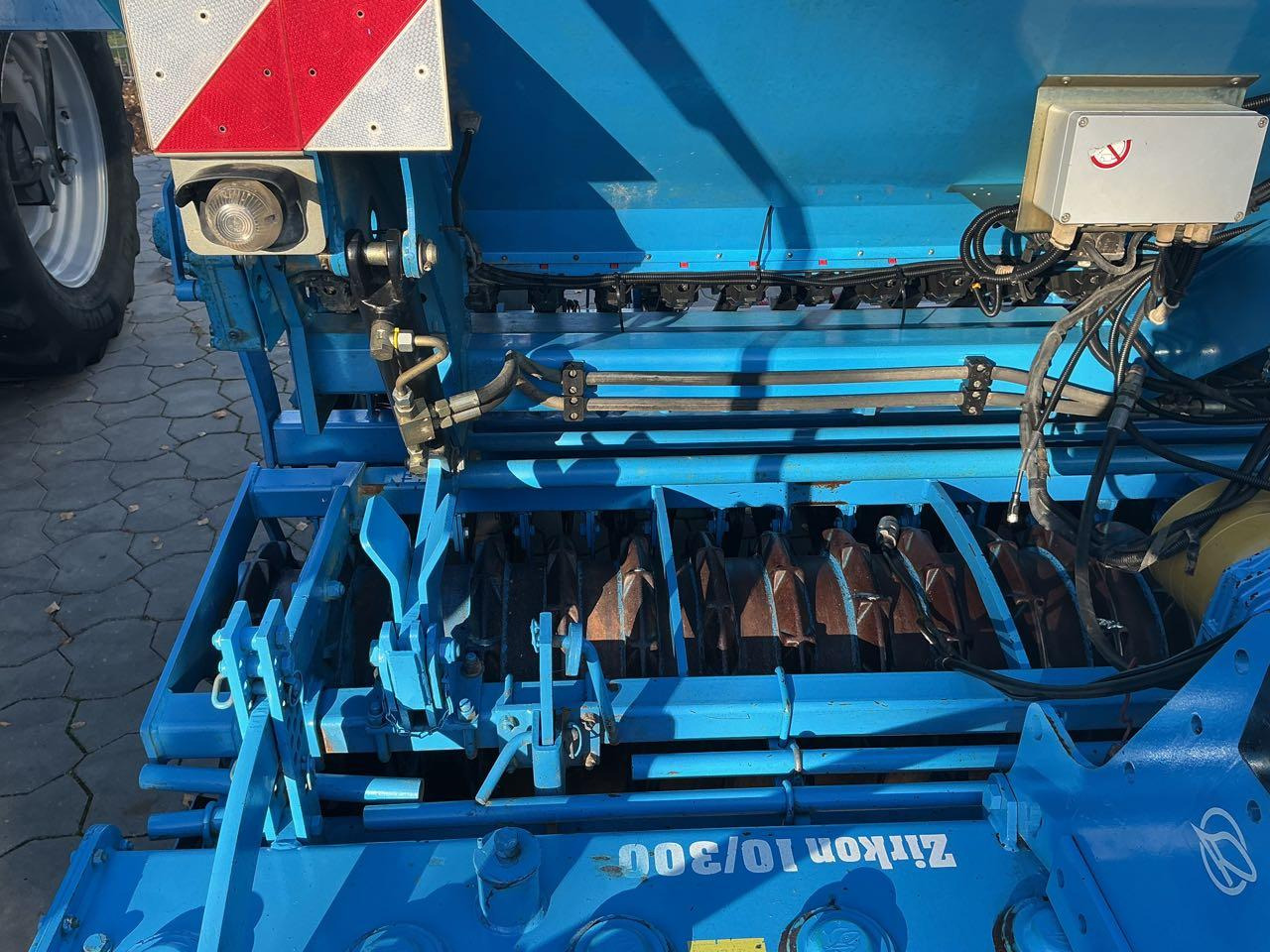 Lemken Saphir 7/300 DS - Combine seed drill: picture 2 Lemken Saphir 7/300 DS - Combine seed drill: picture 2