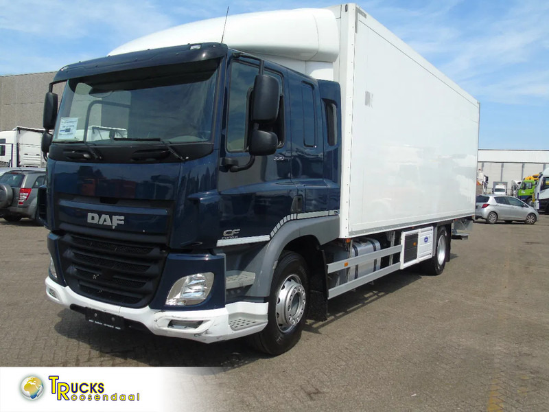 DAF CF 220 + CARRIER + EURO 6 + LIFT - Refrigerator truck: picture 1 DAF CF 220 + CARRIER + EURO 6 + LIFT - Refrigerator truck: picture 1